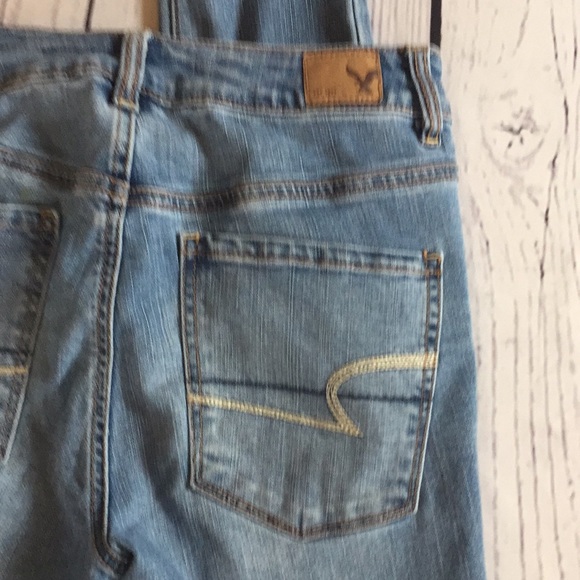 American Eagle light wash high rise jeggings - Picture 4 of 7
